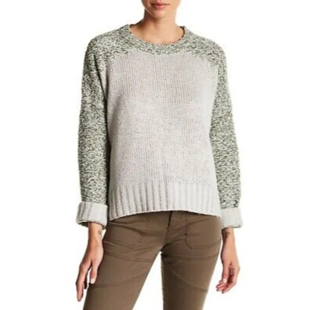 John + Jenn Gray Mixed Yarn Crewneck Pullover Sweater M